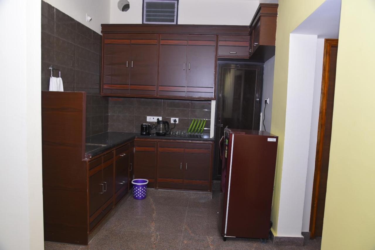 Four Seasons Home Stay تيروباتي المظهر الخارجي الصورة