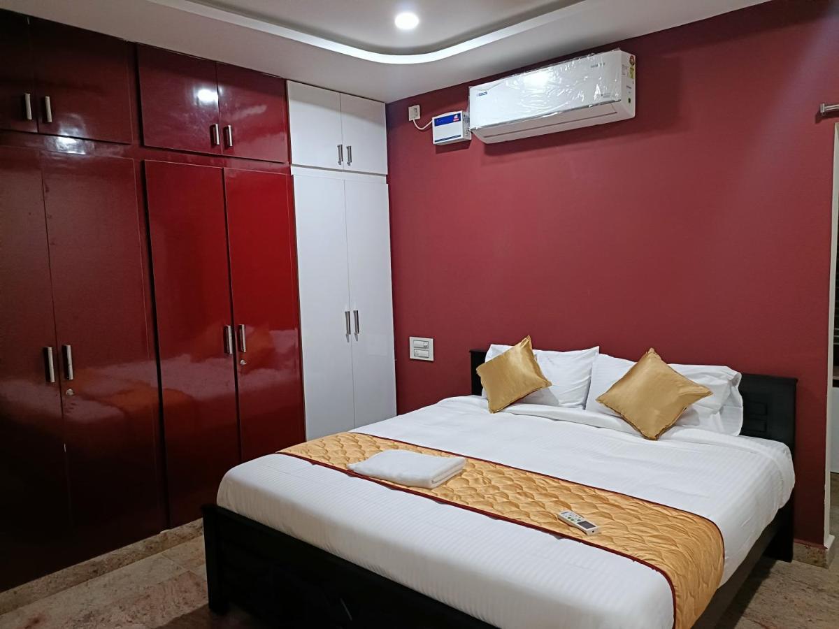 Four Seasons Home Stay تيروباتي المظهر الخارجي الصورة
