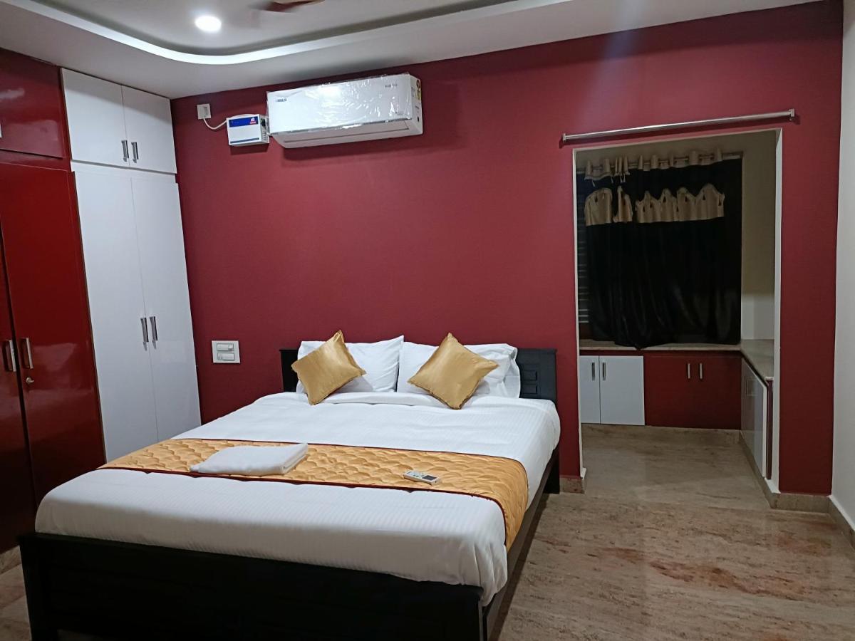 Four Seasons Home Stay تيروباتي المظهر الخارجي الصورة