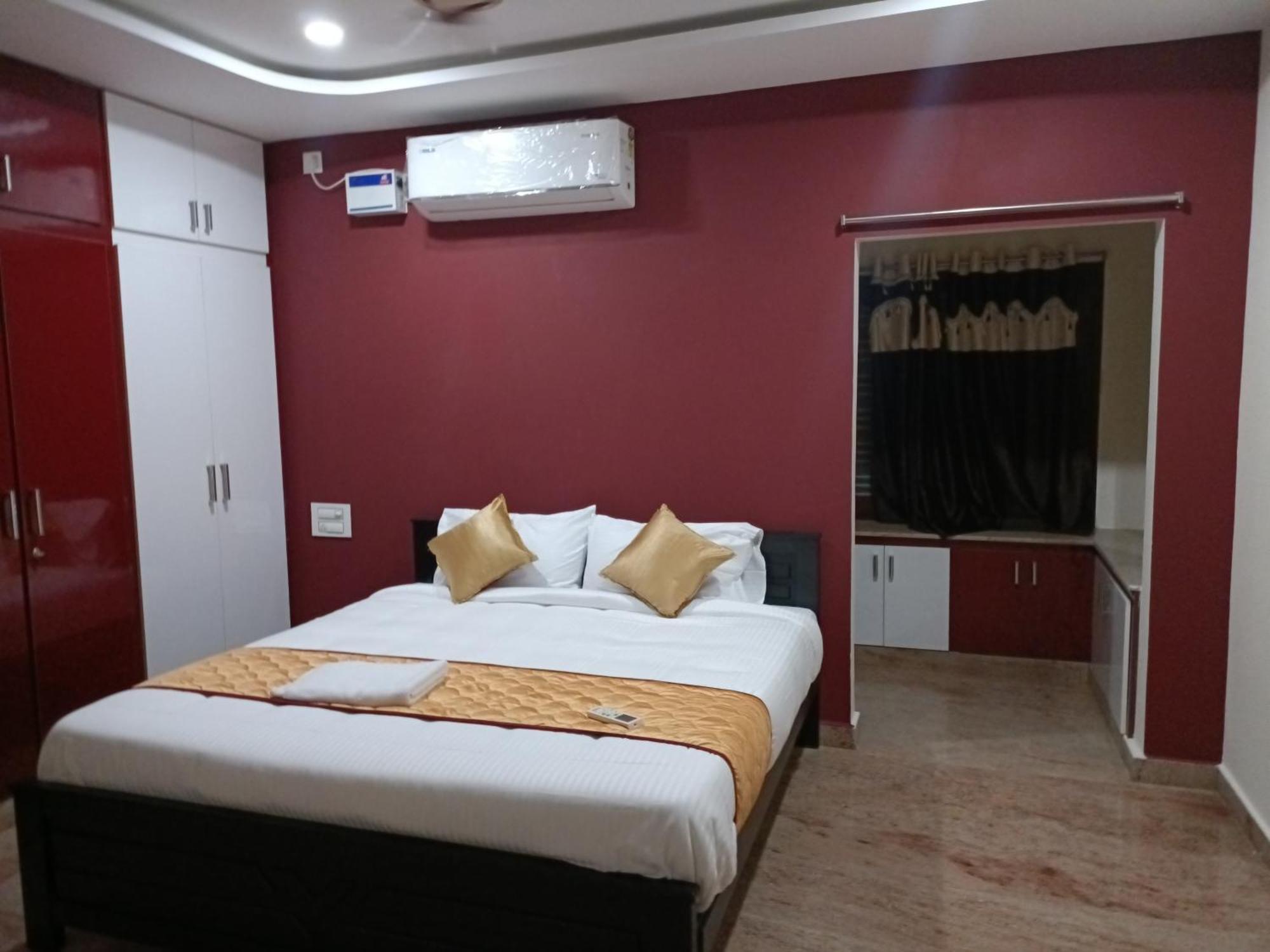 Four Seasons Home Stay تيروباتي المظهر الخارجي الصورة